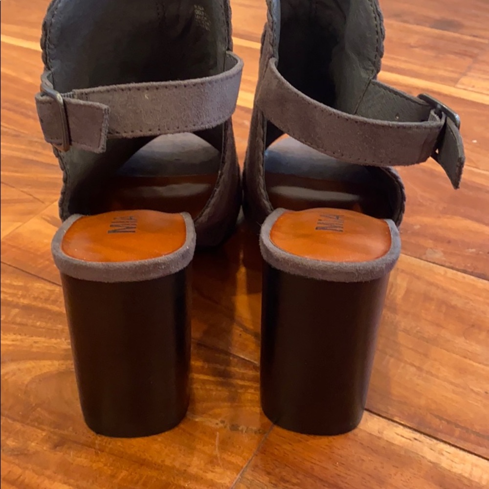 MIA booties - Picture 4 of 10